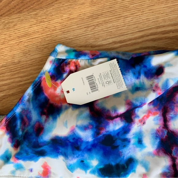 NWT - Size 16 One Piece Swimsuit - Picture 3 of 6